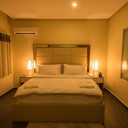 Iris Hotel Wuse 2 Абуджа Екстериор снимка