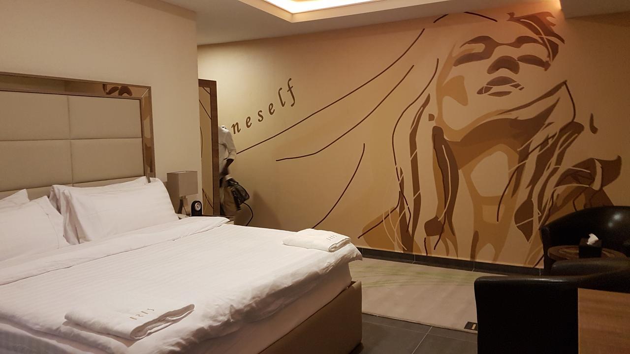 Iris Hotel Wuse 2 Абуджа Екстериор снимка